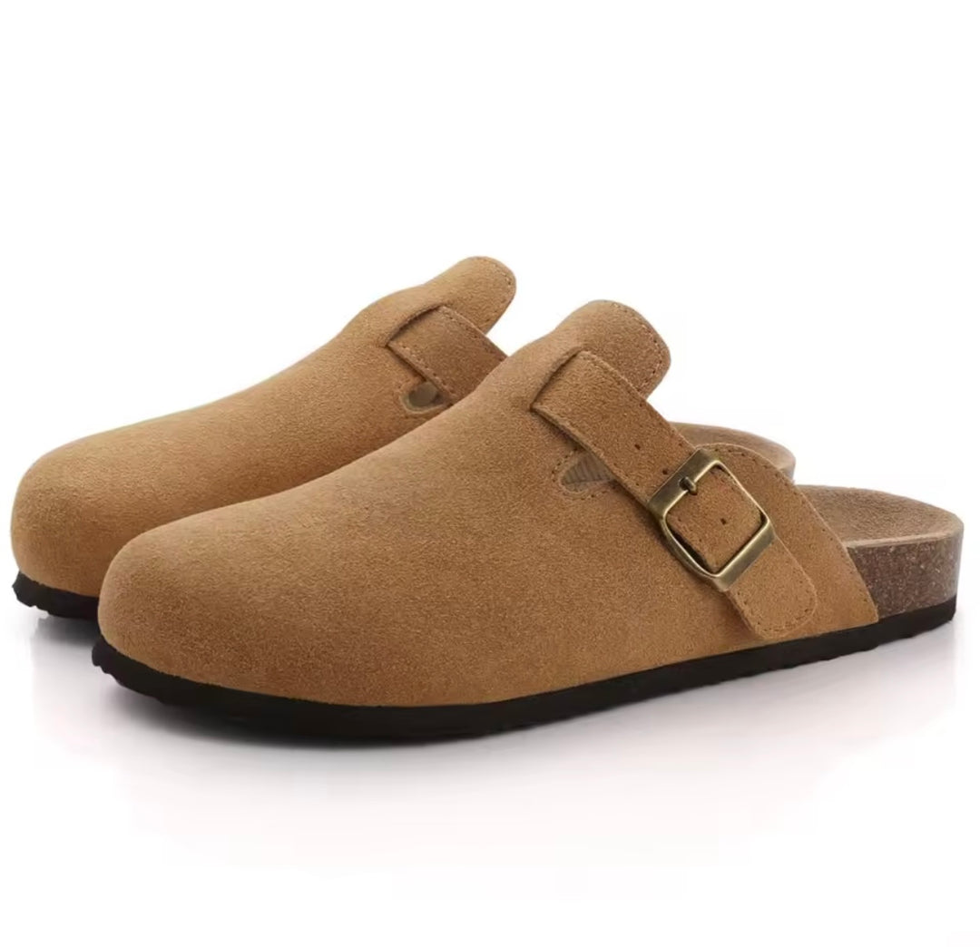 SUEDE CLOG SHOES